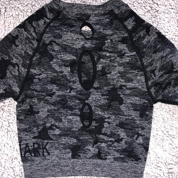 gymshark cropped long sleeve - Picture 3 of 3